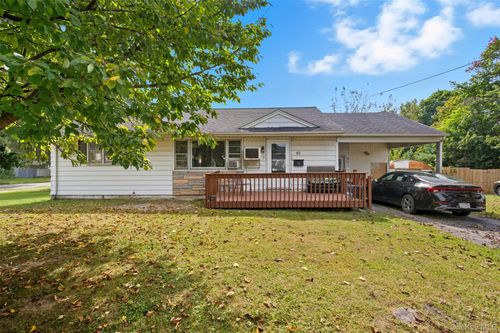 40 Flemming Dr, Newburgh, NY, 12550-3209 | Card Image