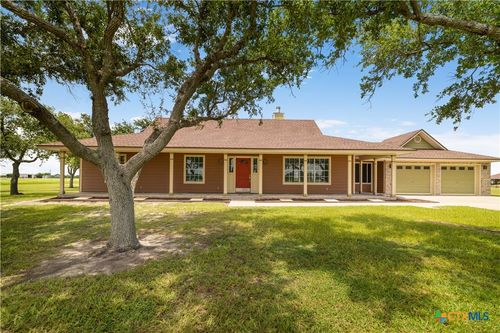99 N Seakist Ln, Port Lavaca, TX, 77979-5101 | Card Image