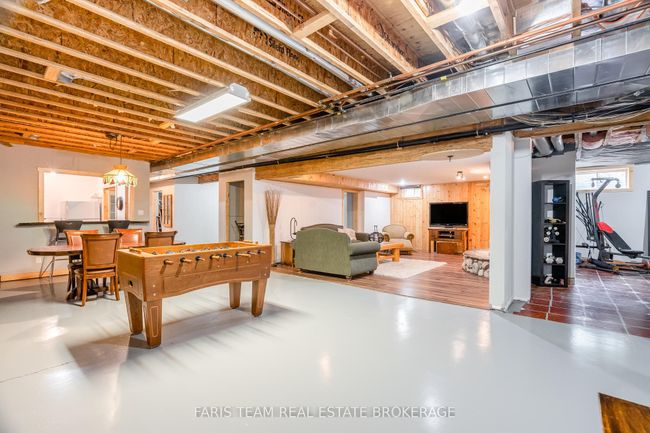 697 Lafontaine Rd E, House other with 6 bedrooms, 4 bathrooms and 15 parking in Tiny ON | Image 23