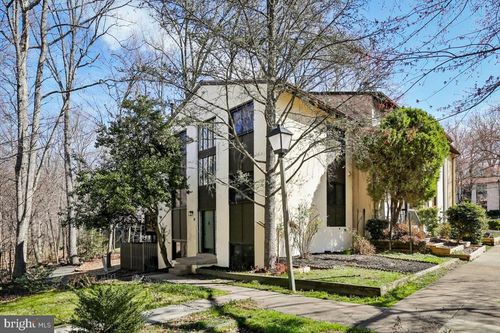 11922 Barrel Cooper Ct, RESTON, VA, 20191-2302 | Card Image