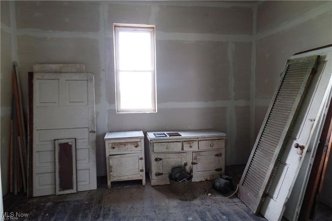 1673 S State Route 377, House other with 6 bedrooms, 1 bathrooms and null parking in Stockport OH | Image 11