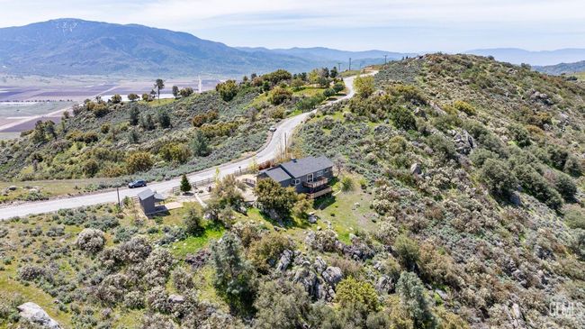 26501 Skyline Dr, House other with 3 bedrooms, 3 bathrooms and null parking in Tehachapi CA | Image 53