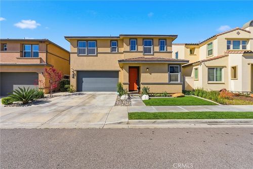 18106 Meridian Ln, Saugus, CA, 91350-3287 | Card Image