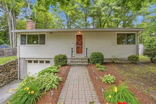 90 Webster St, Milford, NH, 03055-3740 | Card Image