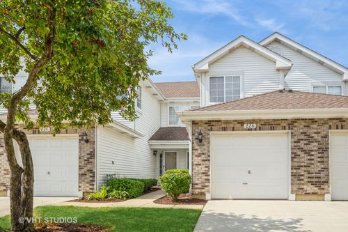 226 Sierra Pass Drive, Schaumburg, IL, 60194 | Card Image