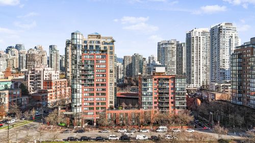 18a-199 Drake Street, Vancouver, BC, V6Z2T9 | Card Image