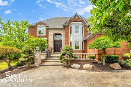 1289 Creek Pointe Dr, Rochester, MI, 48307-1726 | Card Image