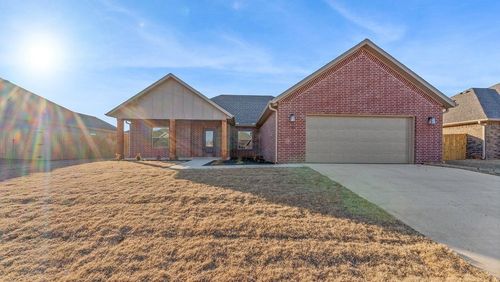 147 N Banner Ave, Farmington, AR, 72730-3195 | Card Image