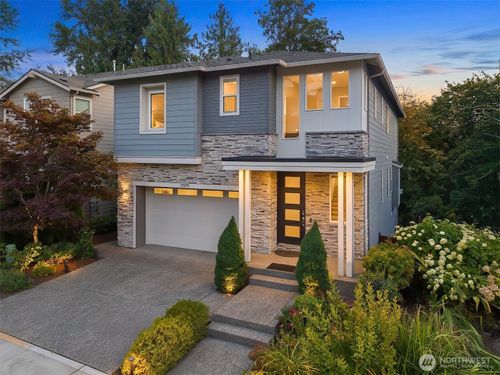 12099 164th Ct Ne, Redmond, WA, 98052-2450 | Card Image