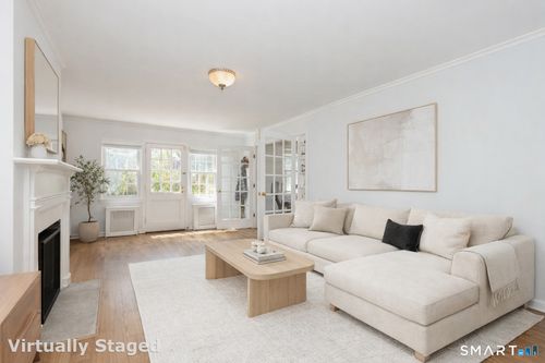 84 Putnam Park, Greenwich, CT, 06830-5776 | Card Image