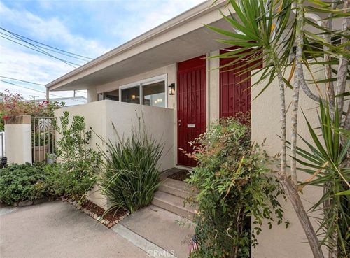 4414 W Kling St, Burbank, CA, 91505-3742 | Card Image