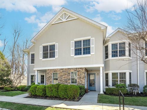 lowr-unit-83 Pond View Dr, Port Washington, NY, 11050-2445 | Card Image