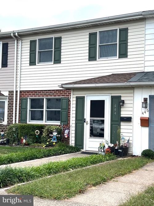 444 Colonial Dr, EAST GREENVILLE, PA, 18041-1719 | Card Image