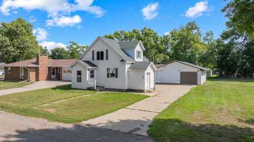 303 S Brook St, Hendricks, MN, 56136-9719 | Card Image