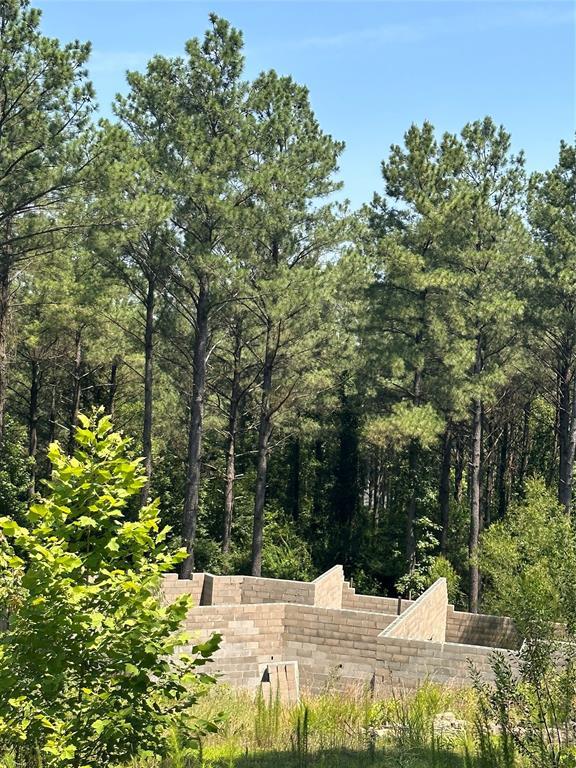 Land in Broken Bow