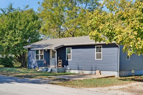 509 E Locust Street, Stockton, MO, 65785 | Card Image