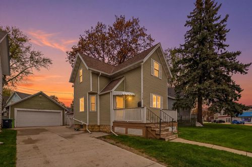 716 N Spring Street, Beaver Dam, WI, 53916 | Card Image