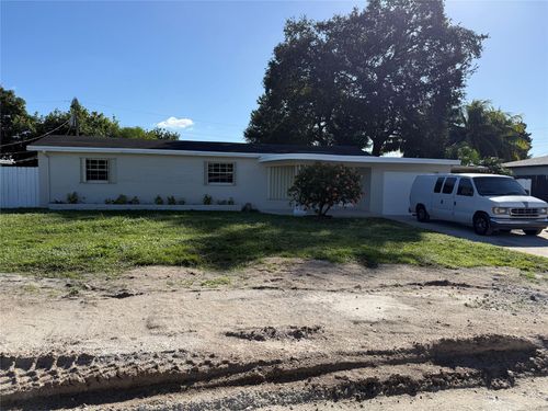 7040 Sw 16th St, Pembroke Pines, FL, 33023-2028 | Card Image