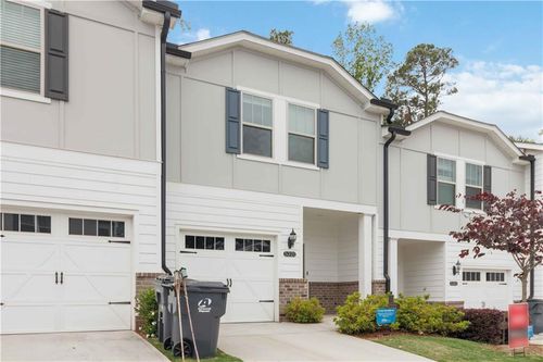 5321 Glade Park Dr, Lilburn, GA, 30047-2334 | Card Image