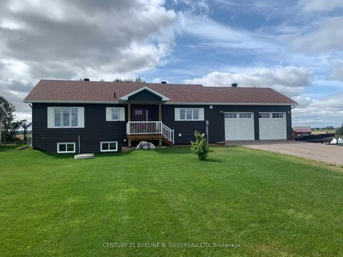 {{alt}} | Card Image