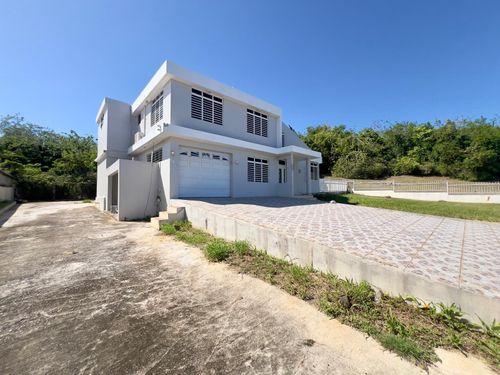 1169 Calle Lizmar, Quebradillas, PR, 00678-2828 | Card Image