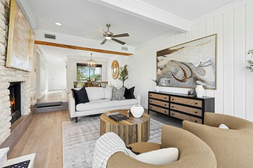 102 World Of Tennis Sq, Lakeway, TX, 78738-1104 | Card Image