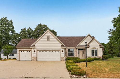 2509 Michele Ln, East Troy, WI, 53120-2075 | Card Image