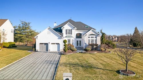 15 Arbutus Way, Monmouth Junction, NJ, 08852-2745 | Card Image