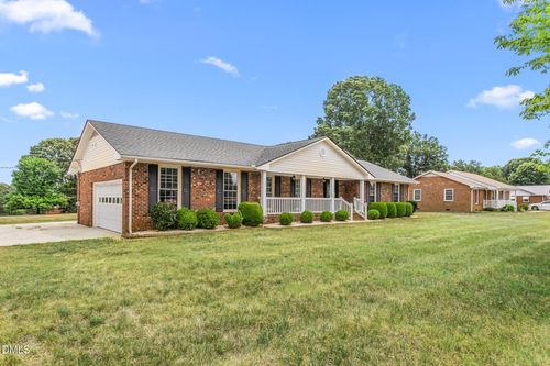 2091 Northcrest Dr, Elon, NC, 27244-9725 | Card Image