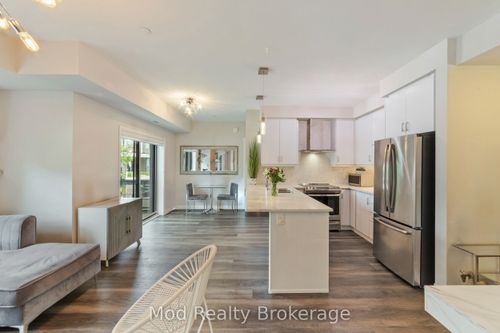 129-128 Grovewood Common, Oakville, ON, L6H0X3 | Card Image