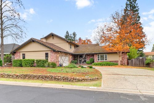 120 River Ridge Way, Folsom, CA, 95630-1832 | Card Image