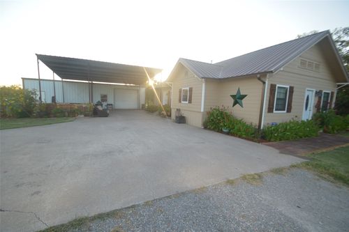 261 Red Rd, Howe, TX, 75459-3545 | Card Image