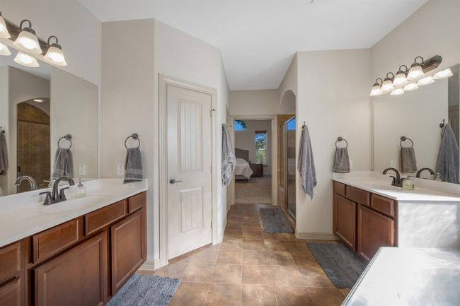 Another view of the owners bath | Image 26