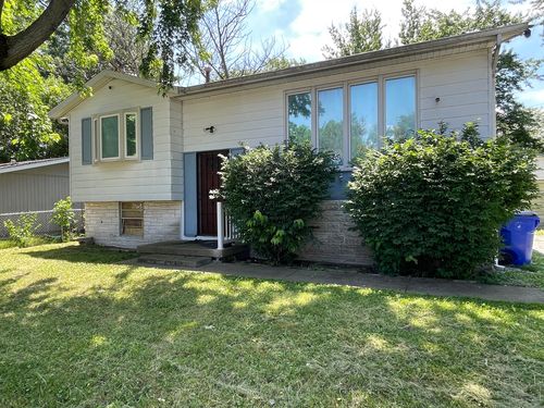 3265 E Robin Dr, Decatur, IL, 62526-2257 | Card Image