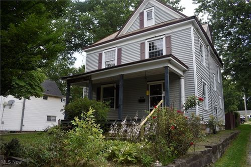 664 N Ellsworth Ave, Salem, OH, 44460-1651 | Card Image