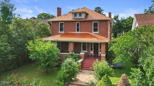 909 Highland Ave, Bristol, VA, 24201-3942 | Card Image