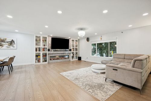 4811 Lancelot Dr, Richmond, BC, V7C4S4 | Card Image