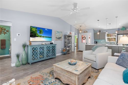 1657 Atlanta Plaza Dr, SANIBEL, FL, 33957-4305 | Card Image