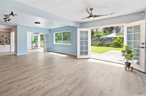 47-784 Kamehameha Hwy, Kaneohe, HI, 96744-5070 | Card Image