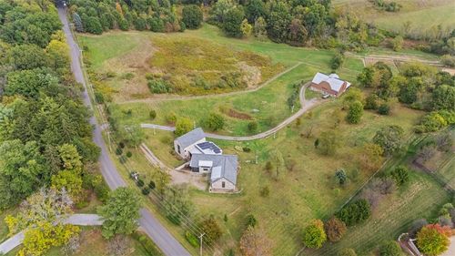 174 Barberry Rd, Sewickley, PA, 15143-9440 | Card Image