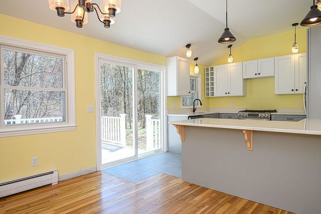 24 Hampton Falls Rd, House other with 3 bedrooms, 2 bathrooms and null parking in Exeter NH | Image 15