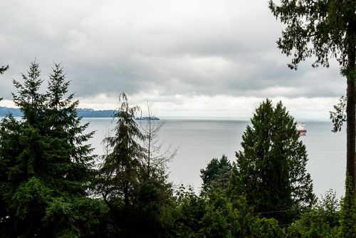 3290 Mathers Ave, West Vancouver, BC, V7V2K5 | Card Image