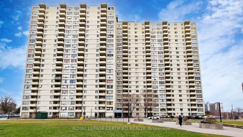 304-320 Dixon Rd, Etobicoke, ON, M9R1S8 | Card Image