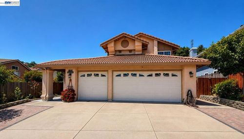 5182 Coach Dr, El Sobrante, CA, 94803-3859 | Card Image