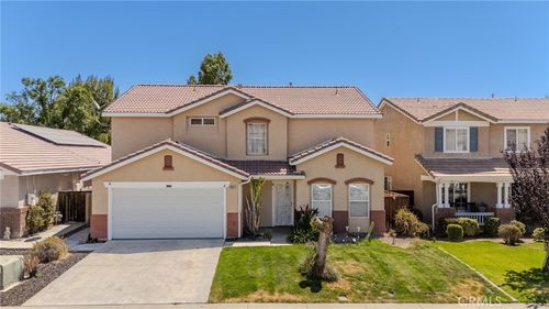 8952 Dahlia Dr, Corona, CA, 92883-7101 | Card Image