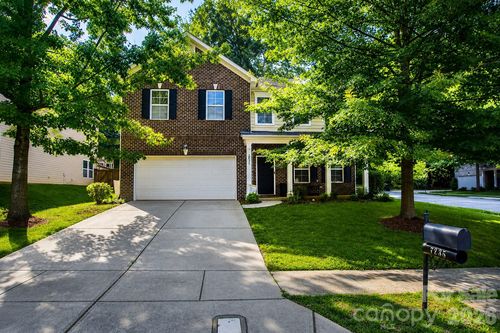 7235 Barefoot Forest Dr, Charlotte, NC, 28269-5054 | Card Image