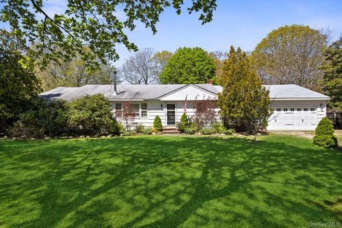 13 Booker Ln, Westhampton, NY, 11977-1509 | Card Image