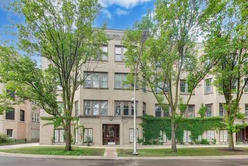 3-7400 N Seeley Ave, Chicago, IL, 60645-1424 | Card Image