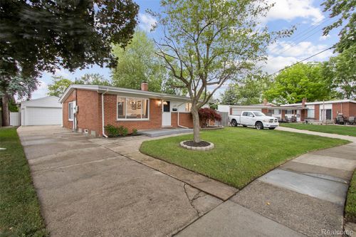 1702 Byron Ave, Madison Heights, MI, 48071-2047 | Card Image