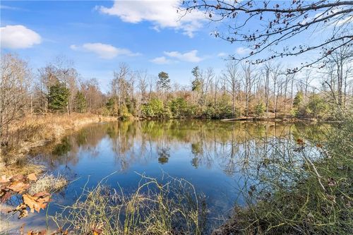4528 Hunting Creek Church Rd, Hamptonville, NC, 27020-7745 | Card Image